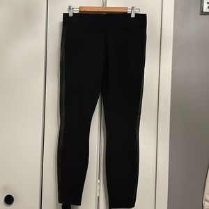 White House Black Market Ponte leggings with faux leather panels. Size small